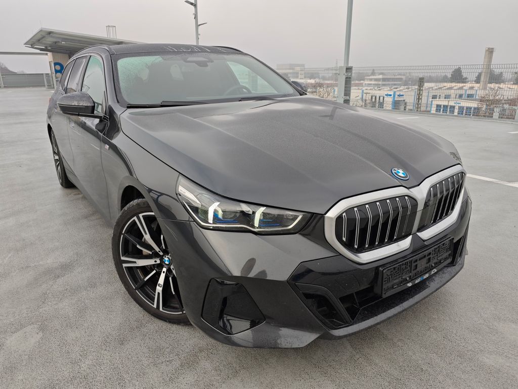 BMW 550 2025