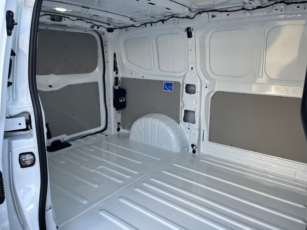 Volkswagen T7 Transporter