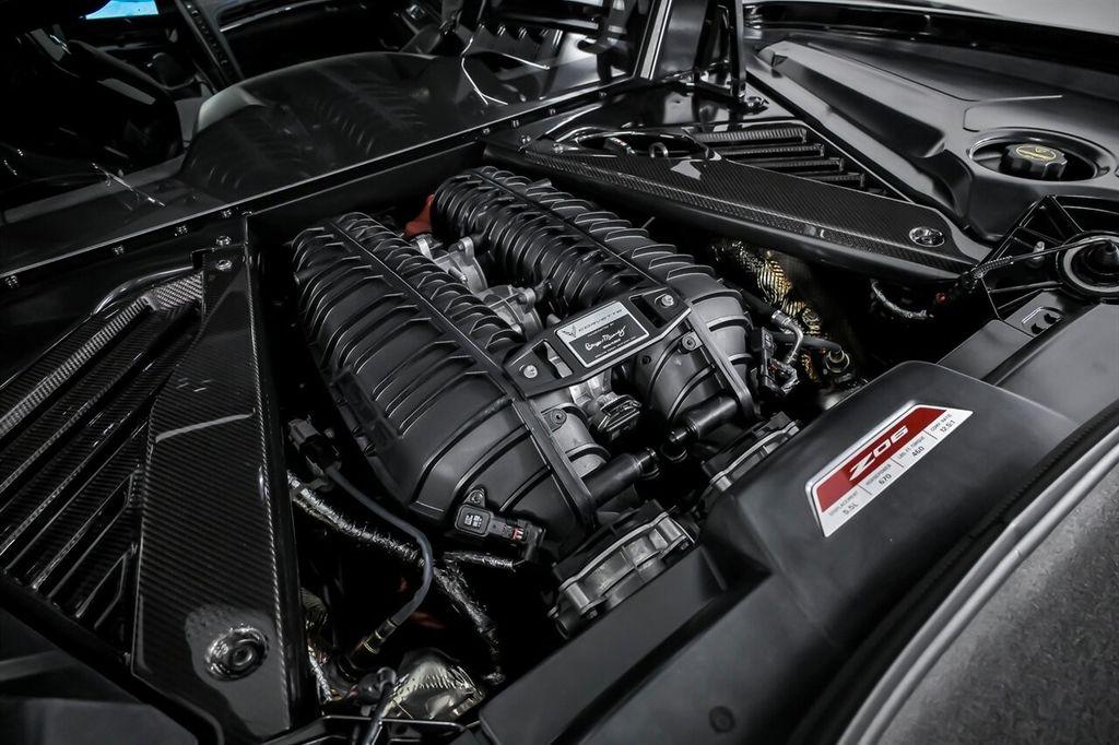 Corvette C8 2025