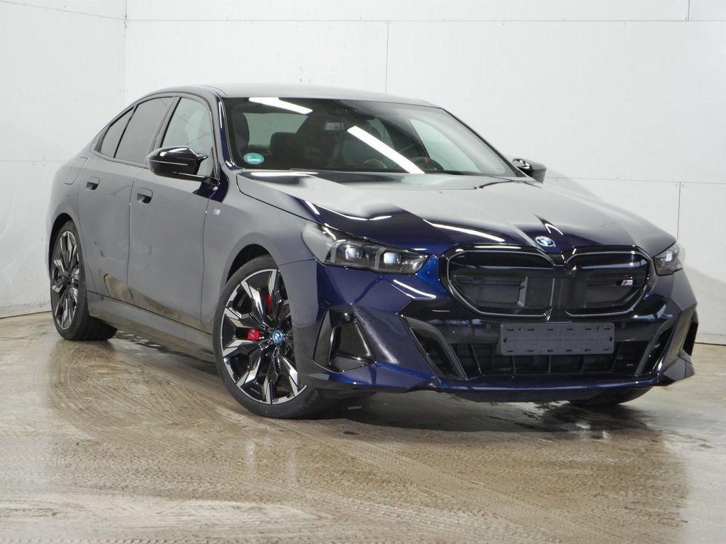 BMW i5 2024