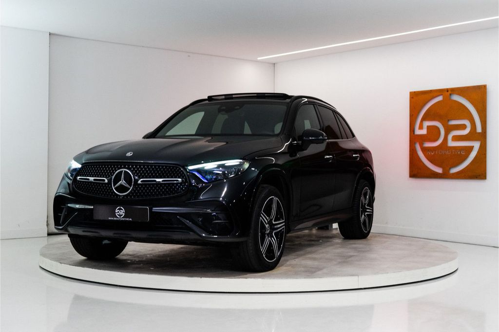 Mercedes-Benz GLC 300 2023