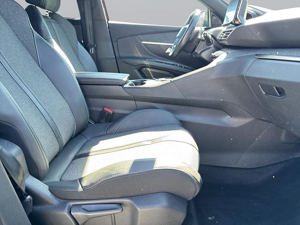 Peugeot 5008 2023