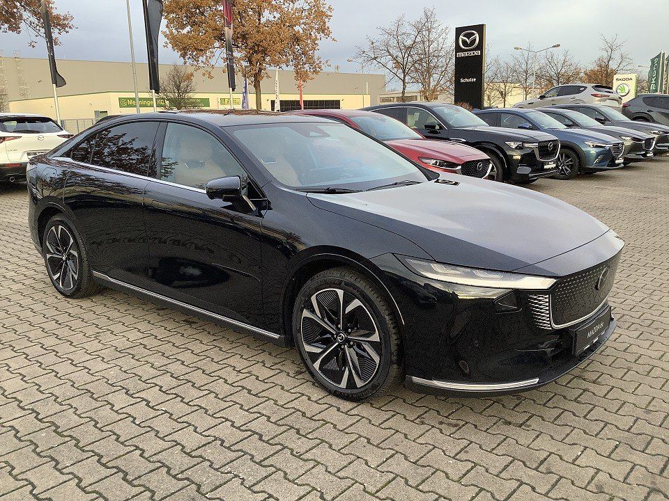 Mazda 6e 2025