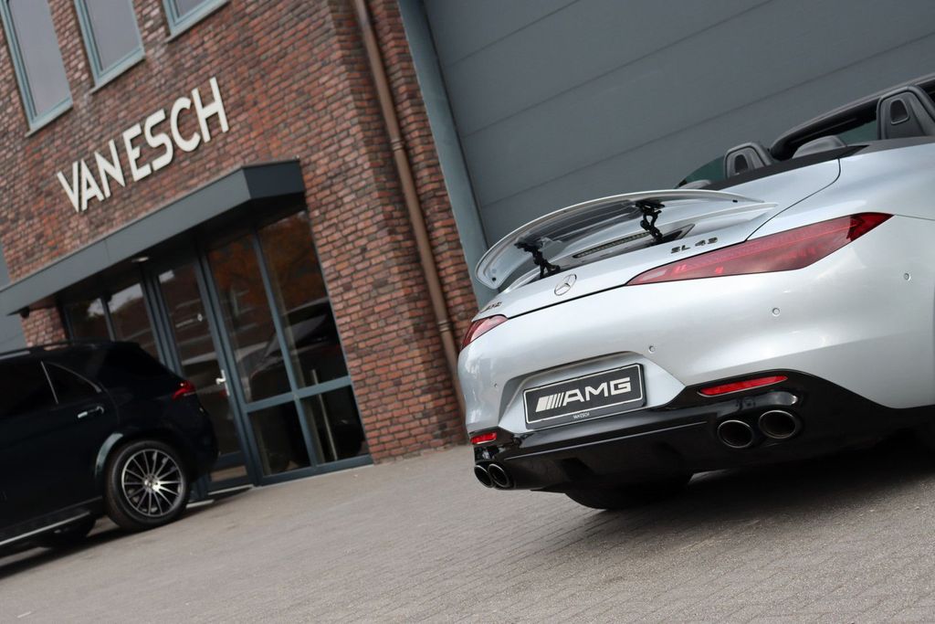 Mercedes-Benz SL 43 AMG 2024