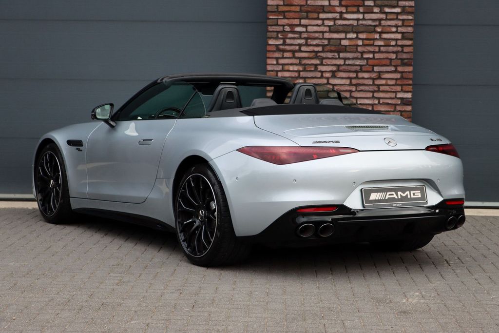 Mercedes-Benz SL 43 AMG 2024