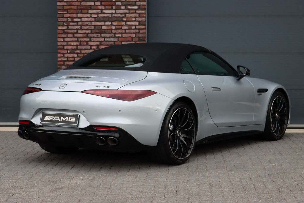 Mercedes-Benz SL 43 AMG 2024