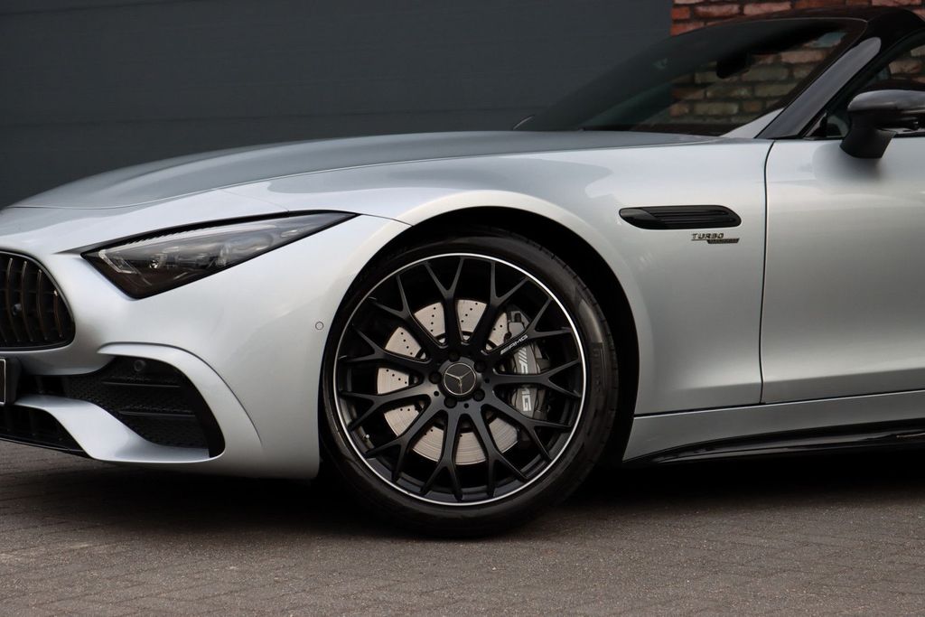 Mercedes-Benz SL 43 AMG 2024