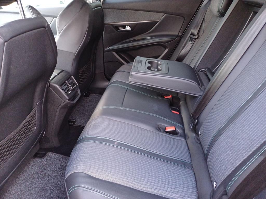 Peugeot 3008 2021