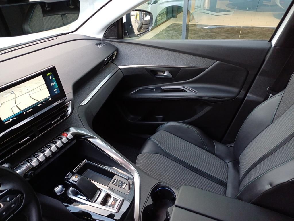 Peugeot 3008 2021