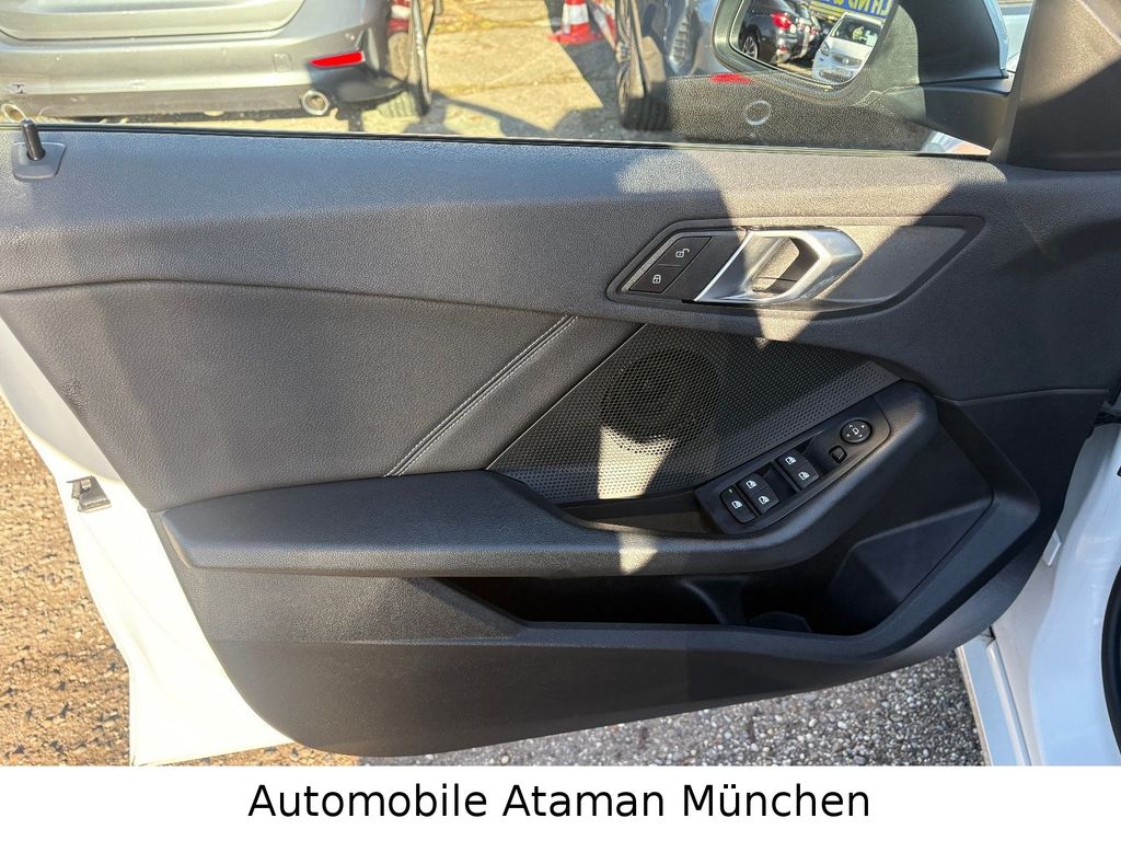 BMW 118 2021