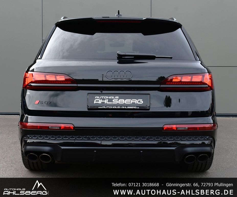 Audi SQ7 2025