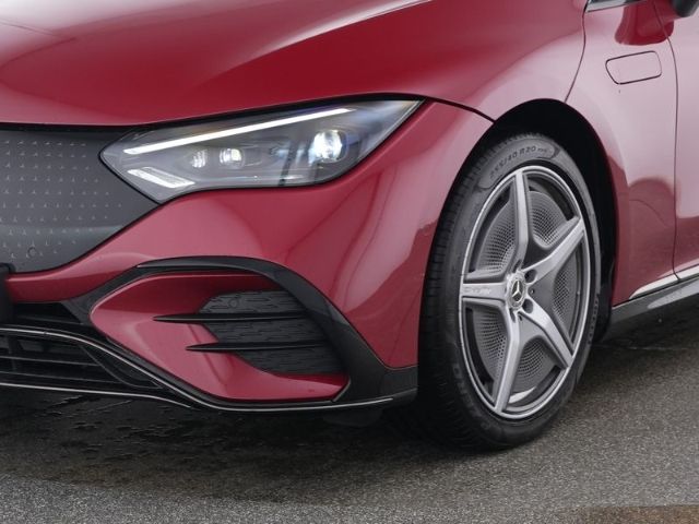 Mercedes-Benz EQE 2024