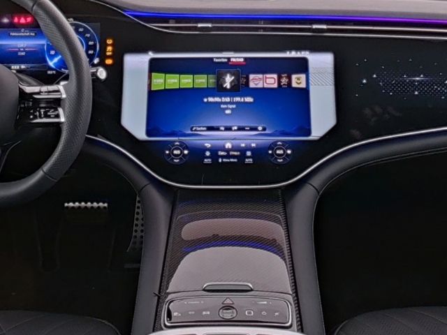 Mercedes-Benz EQE 2024