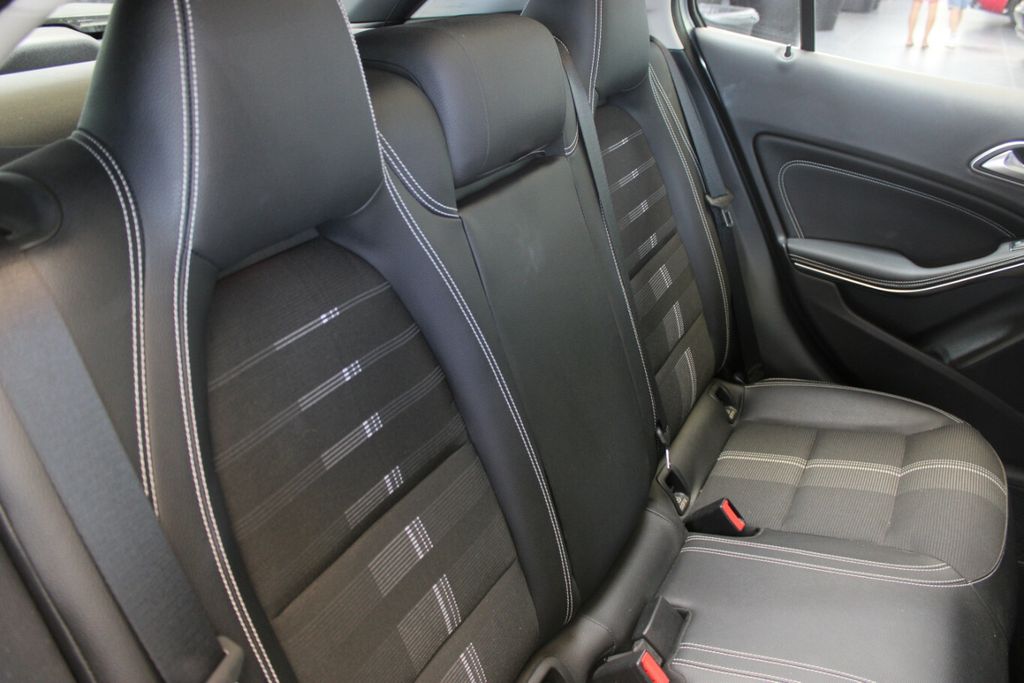 Mercedes-Benz GLA 200 2019