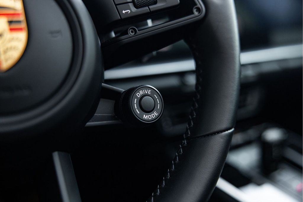 Porsche 992 2023