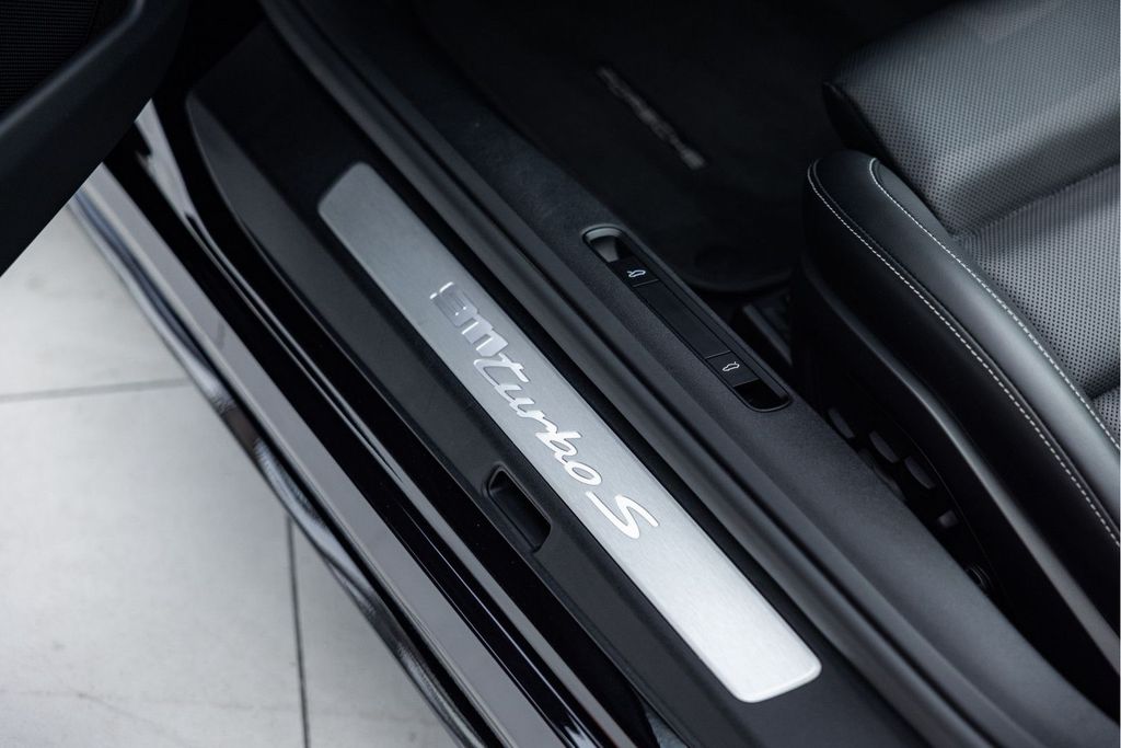 Porsche 992 2023