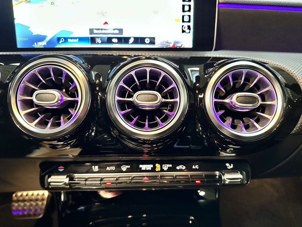 Mercedes-Benz CLA 200 2019