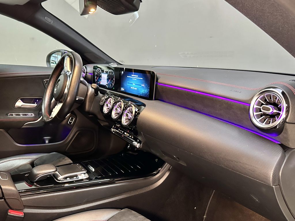 Mercedes-Benz CLA 200 2019