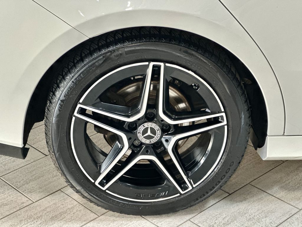 Mercedes-Benz CLA 200 2019