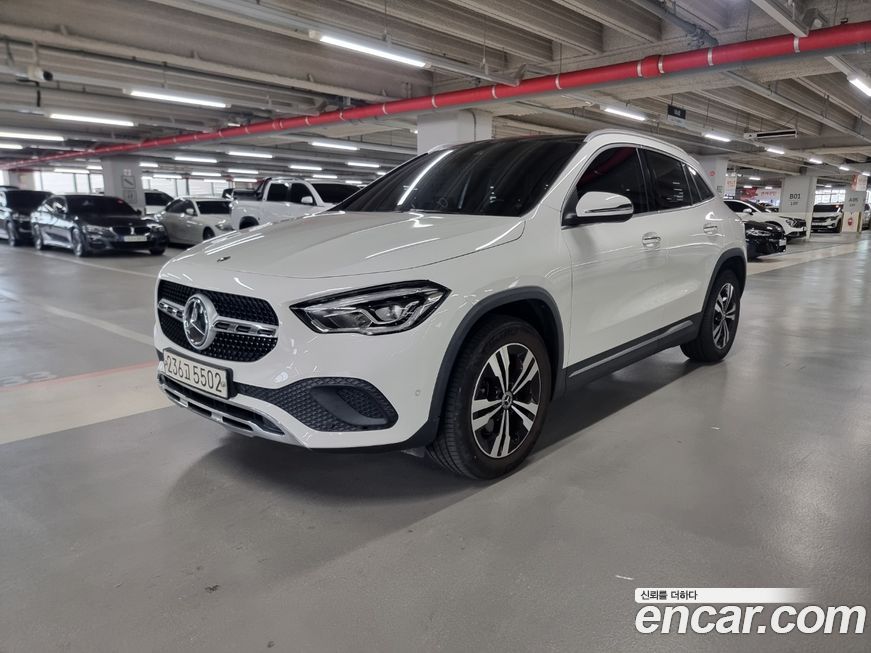 Mercedes-Benz GLA-Class 2021