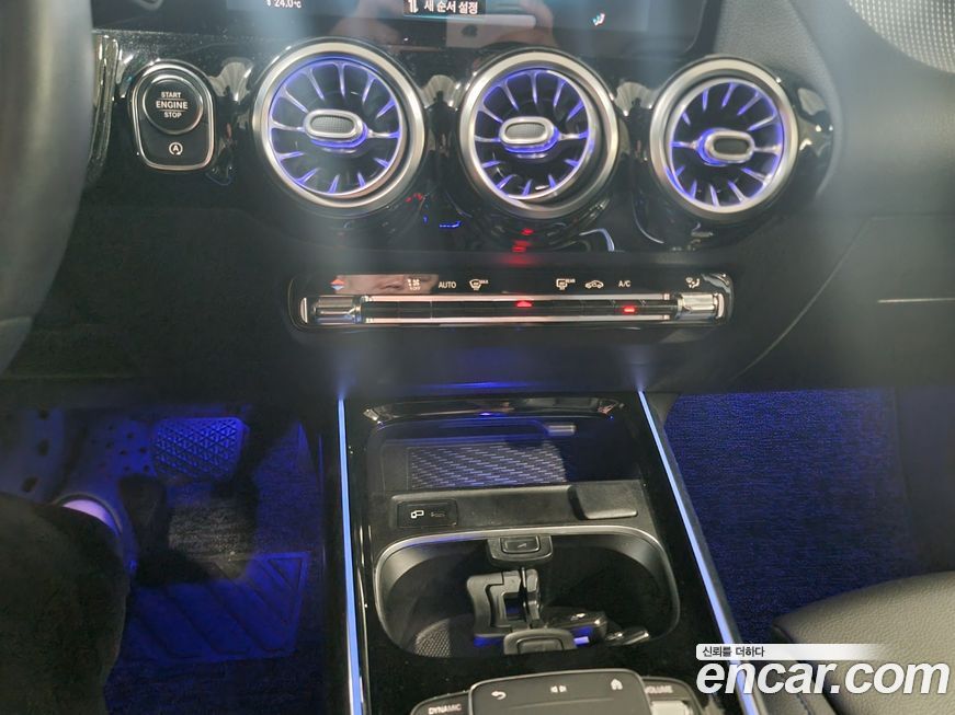 Mercedes-Benz GLA-Class 2021