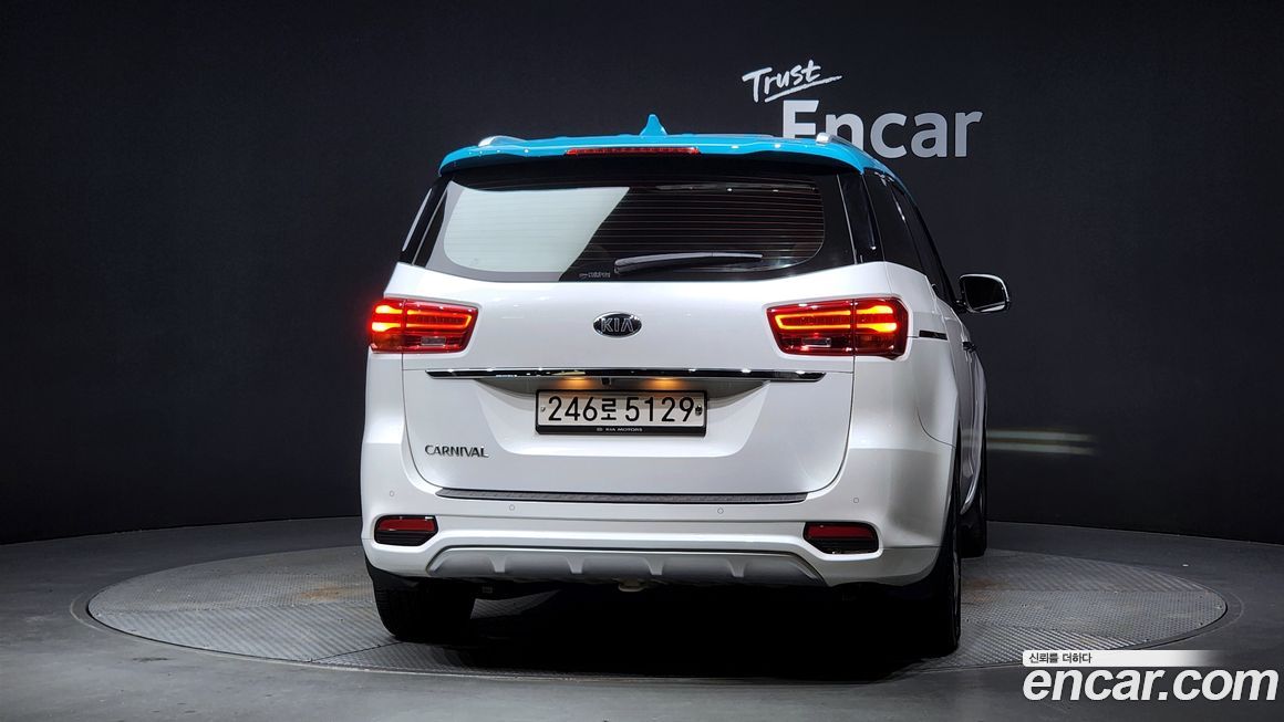 Kia Canival 2020