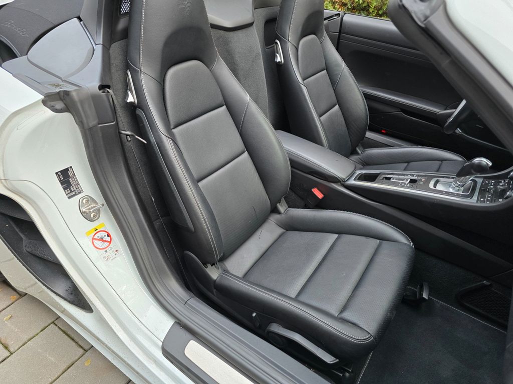 Porsche Boxster 2024