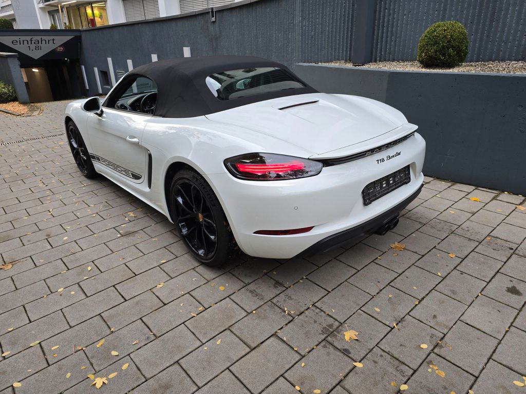 Porsche Boxster 2024