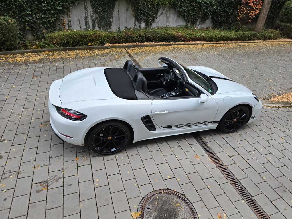 Porsche Boxster 2024