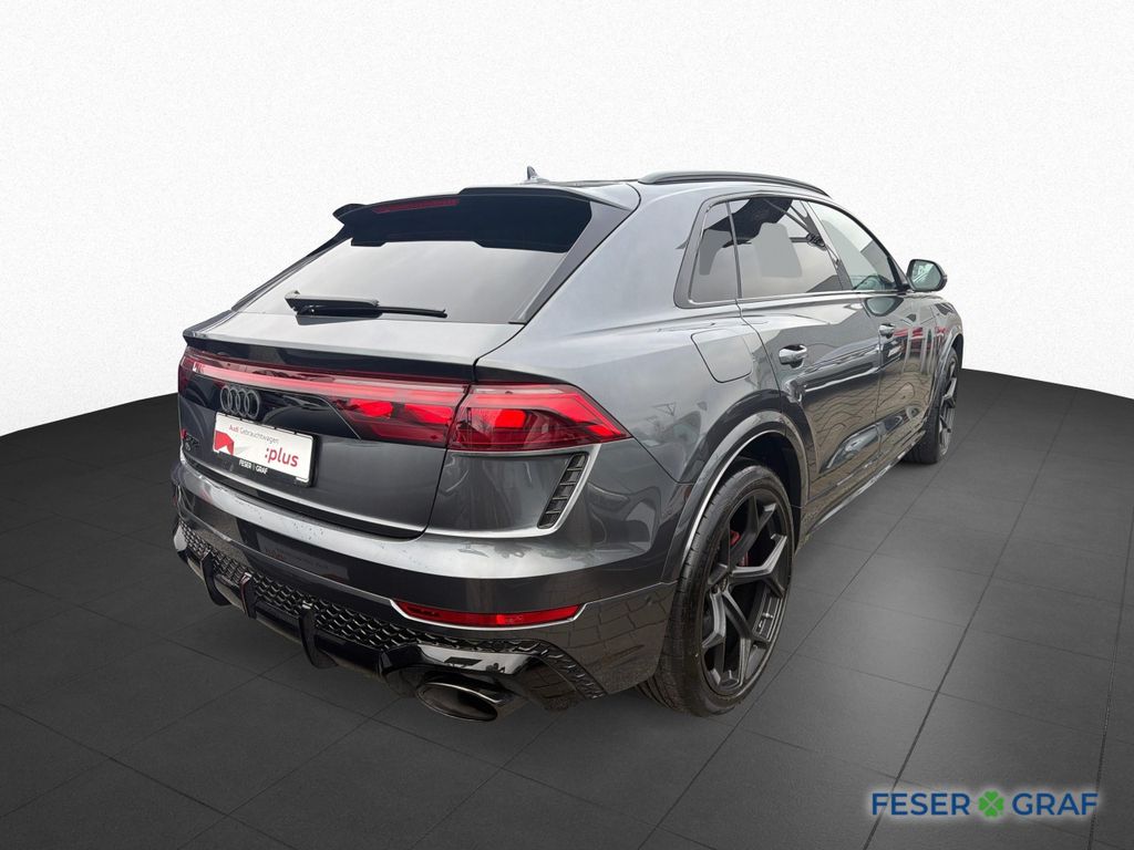 Audi RSQ8 2025
