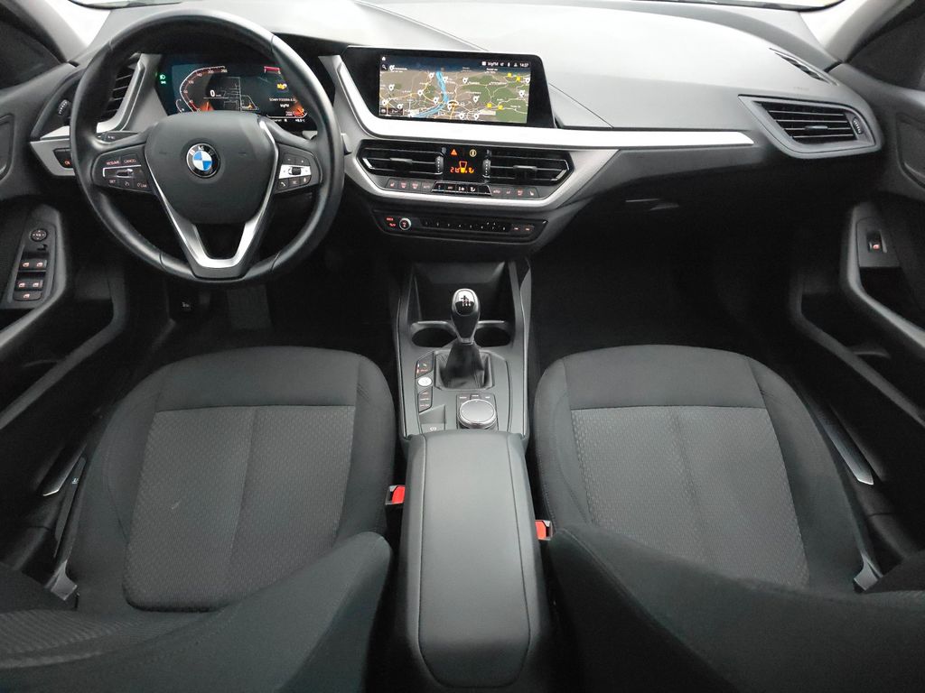 BMW 118 2022