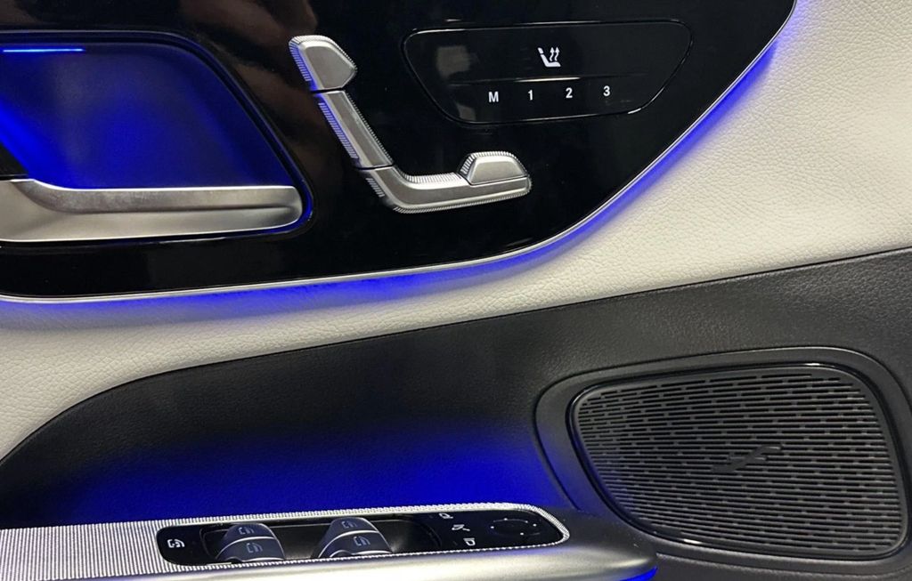 Mercedes-Benz GLC 300 2025