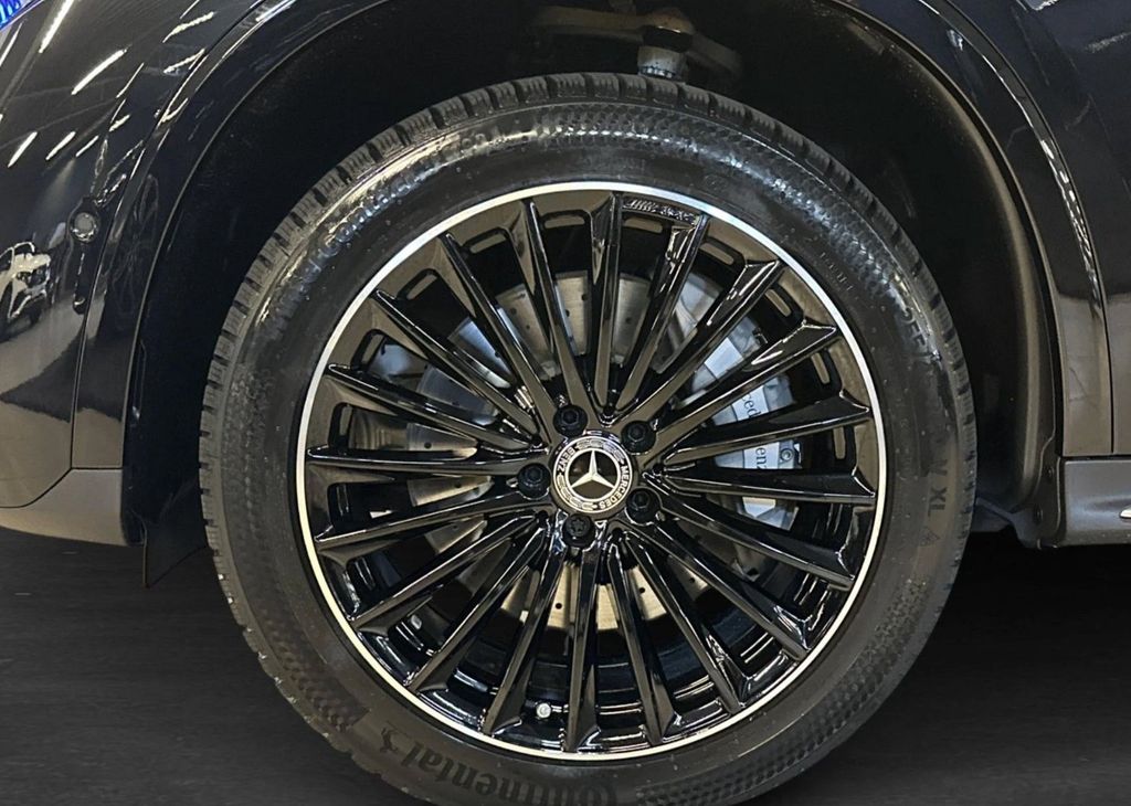 Mercedes-Benz GLC 300 2025