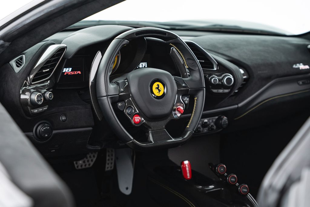 Ferrari 488 Pista 2020