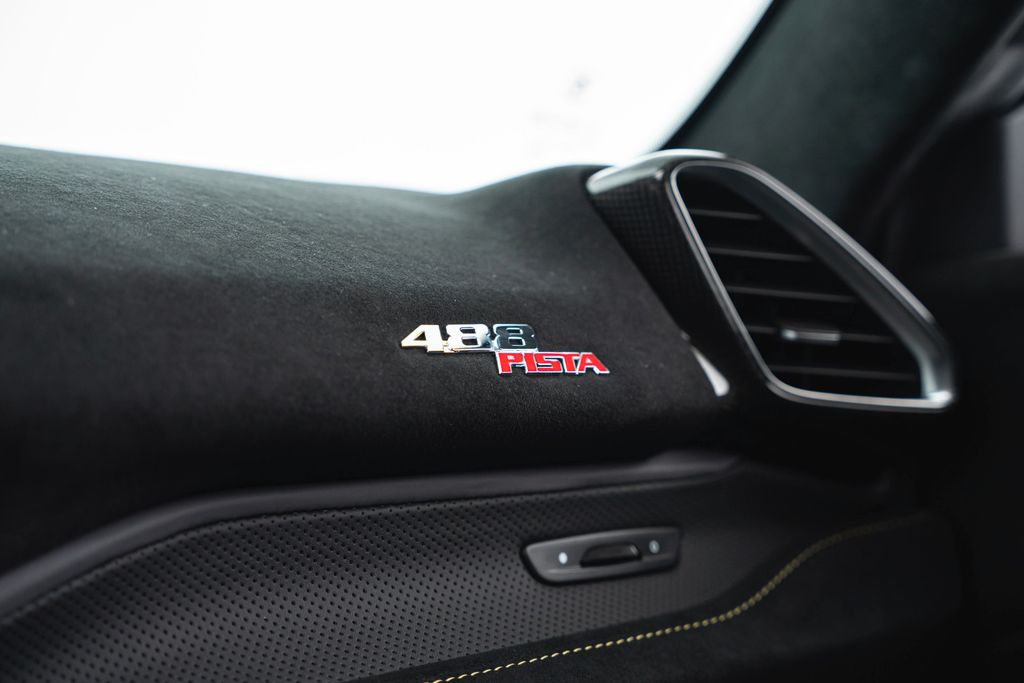 Ferrari 488 Pista 2020