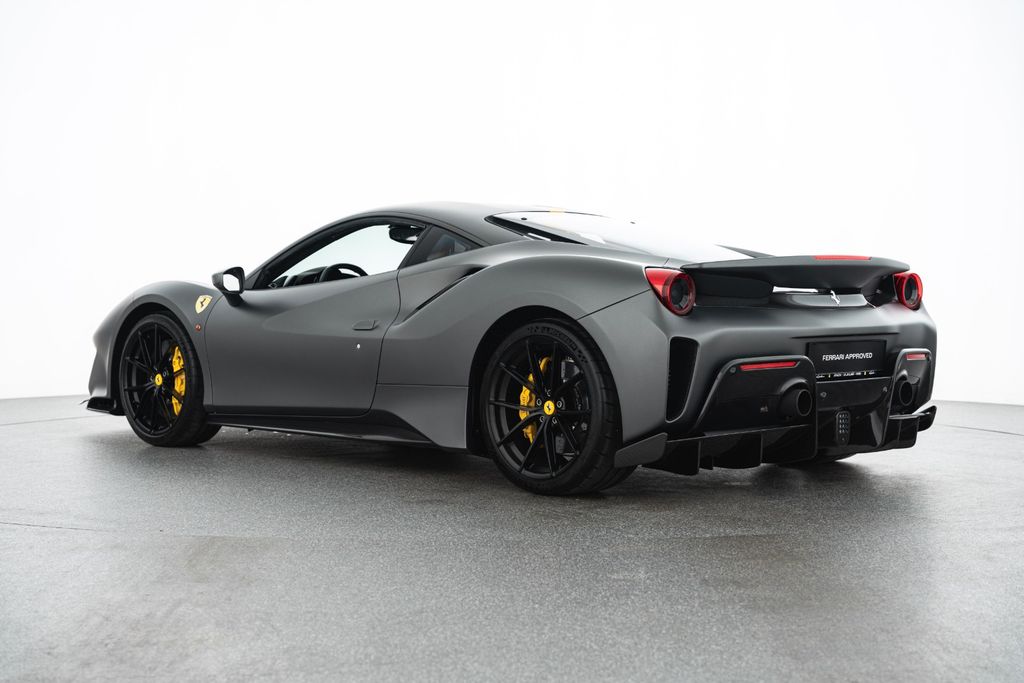 Ferrari 488 Pista 2020
