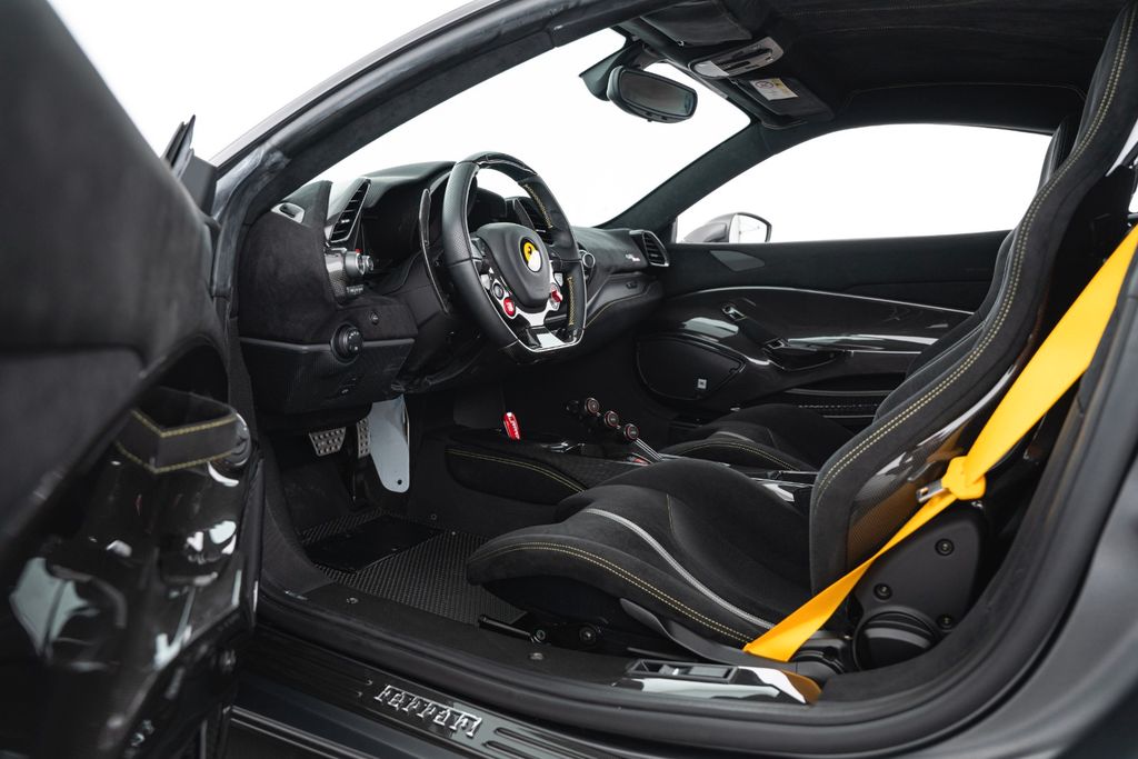 Ferrari 488 Pista 2020