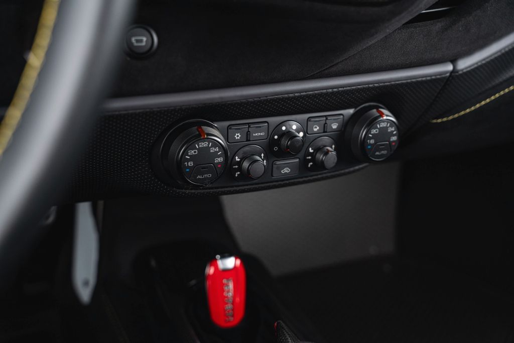 Ferrari 488 Pista 2020