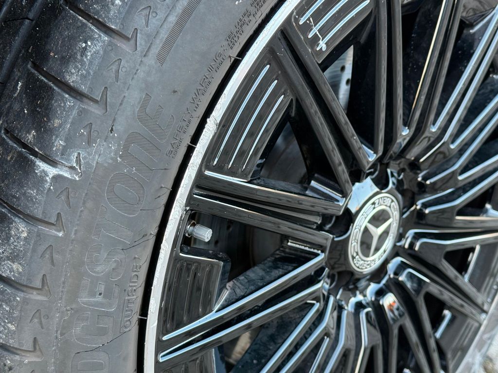 Mercedes-Benz GLA 200 2025