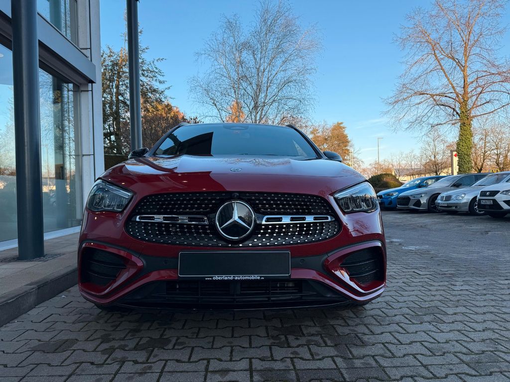 Mercedes-Benz GLA 200 2025