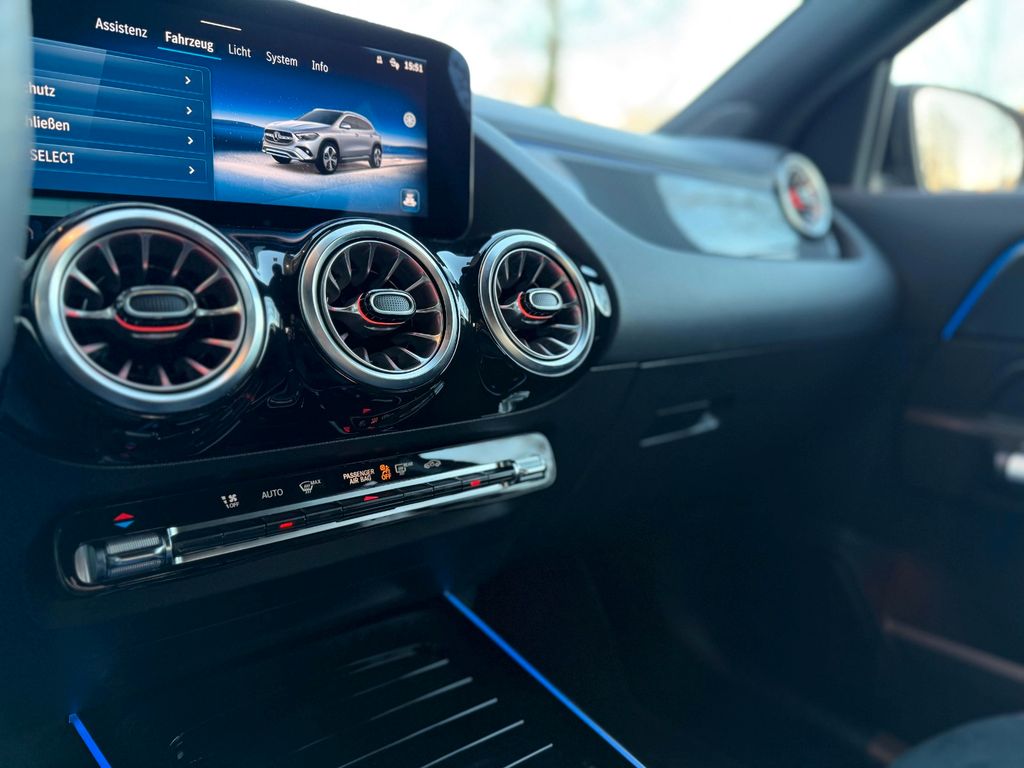 Mercedes-Benz GLA 200 2025