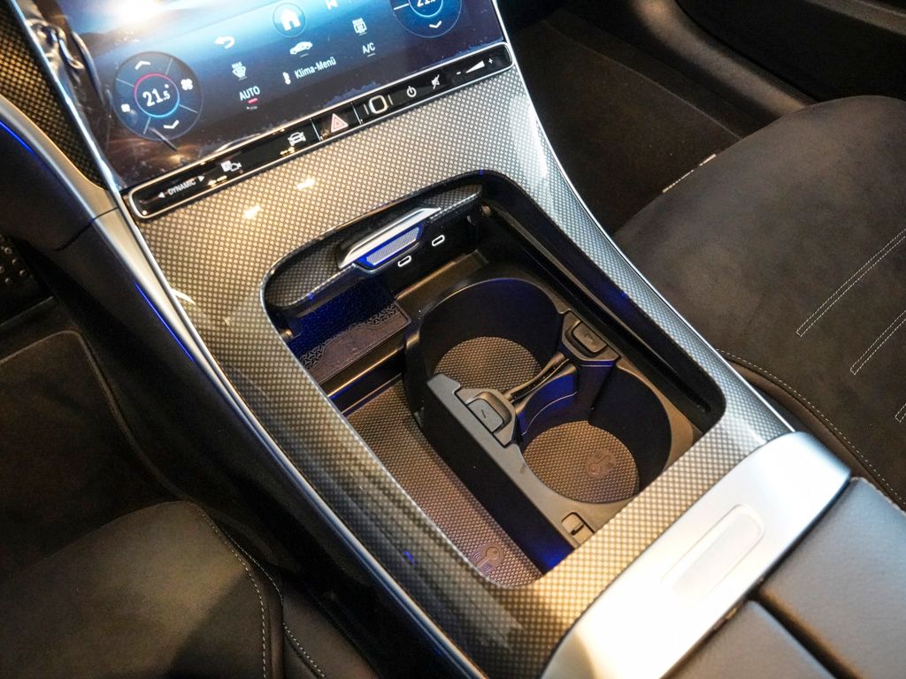 Mercedes-Benz C 220 2025