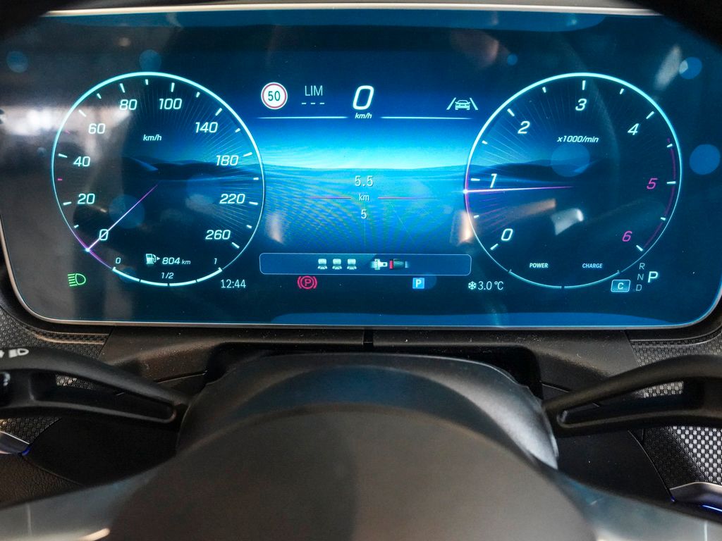 Mercedes-Benz C 220 2025