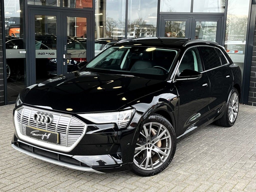 Audi e-tron 2019