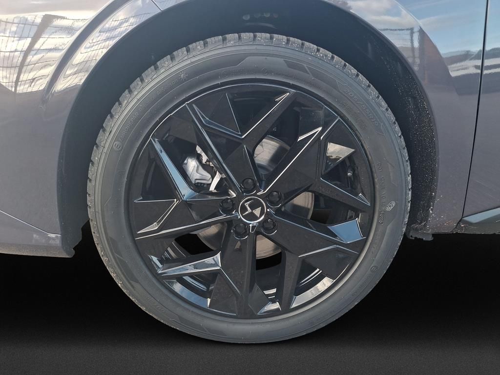 DS Automobiles DS4 2025