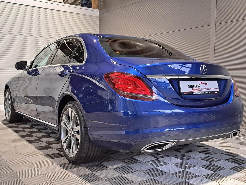 Mercedes-Benz C 300 2021