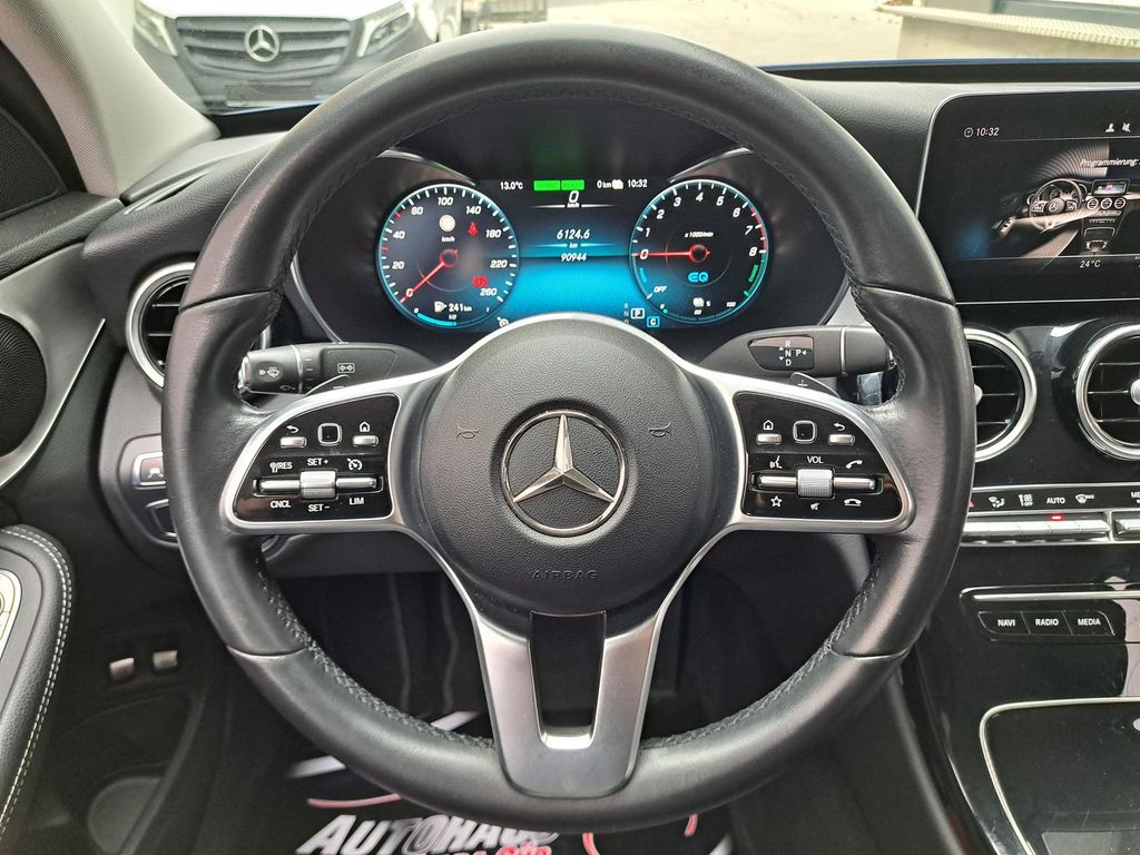 Mercedes-Benz C 300 2021