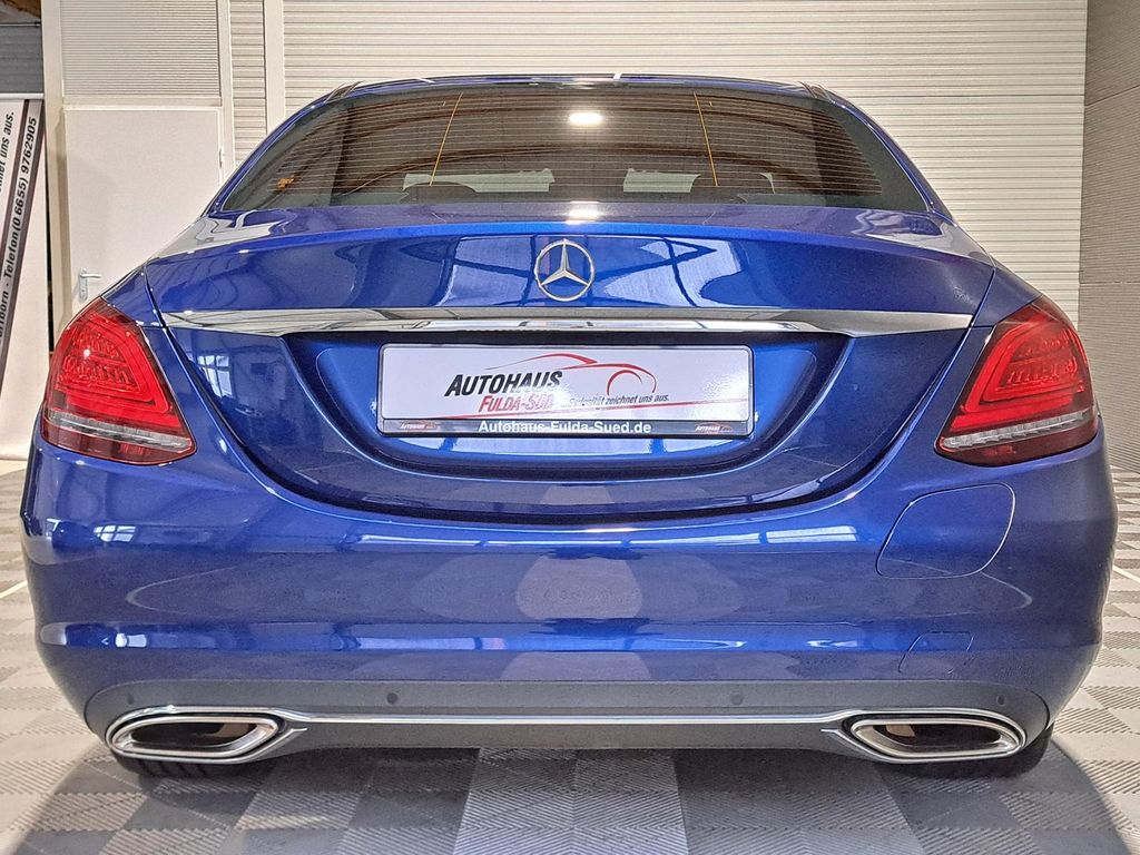 Mercedes-Benz C 300 2021