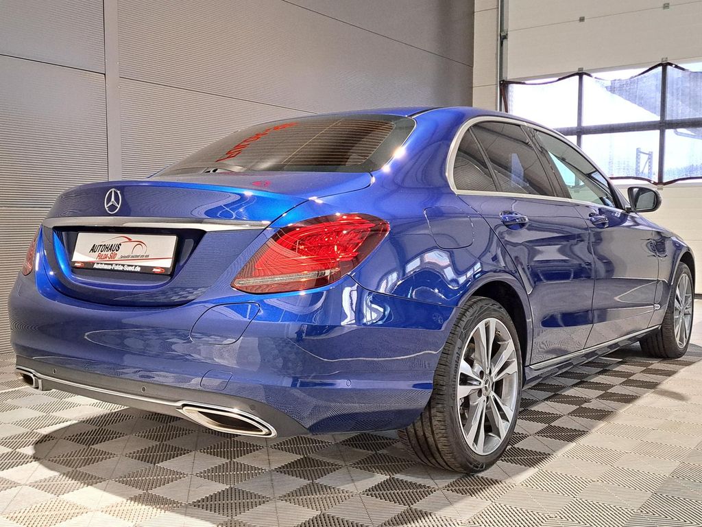 Mercedes-Benz C 300 2021