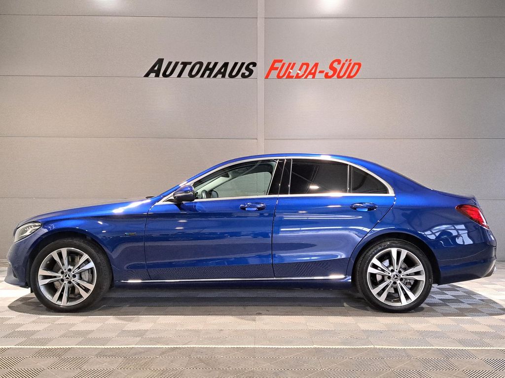 Mercedes-Benz C 300 2021